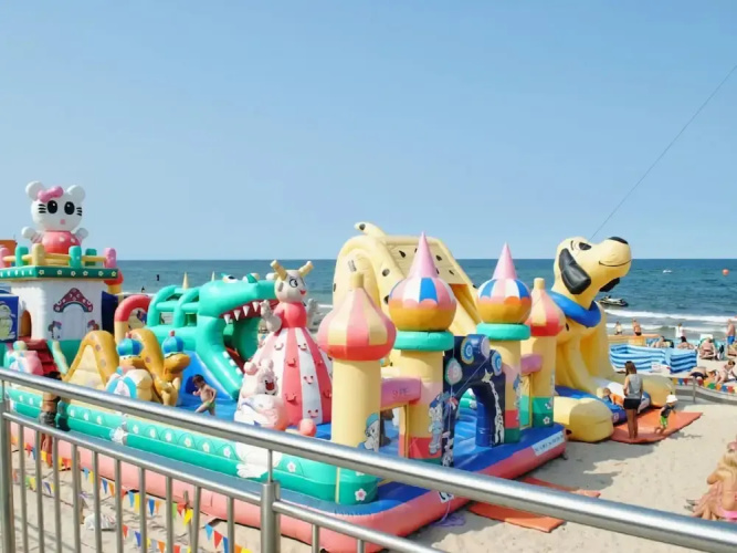 Apartment With a Playground, Close to the Beach
