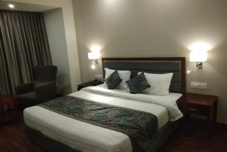 MJ Grand Inn