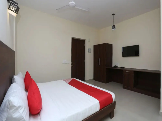 OYO Flagship 22805 Neemrana