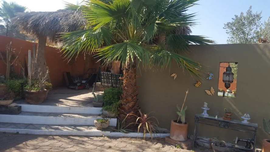 La casita de las bugambilias
