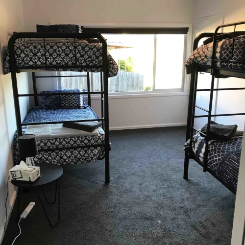 4 Bedrooms Cottage