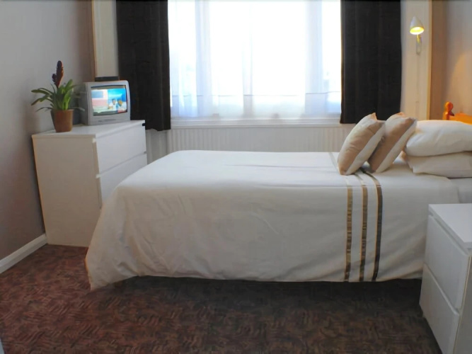 Camden Castle B&B