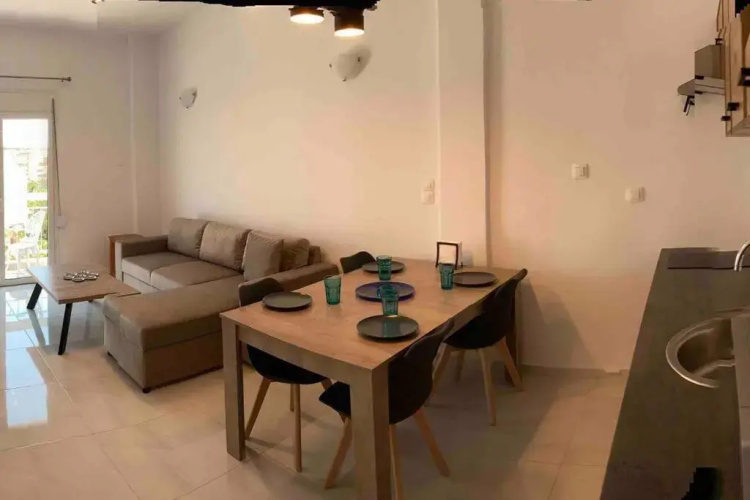 ACROPOLIS CASA Central Top floor Suite 150m from Metro Station