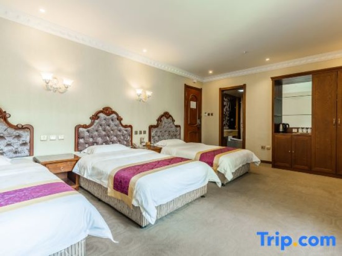 Business Triple room