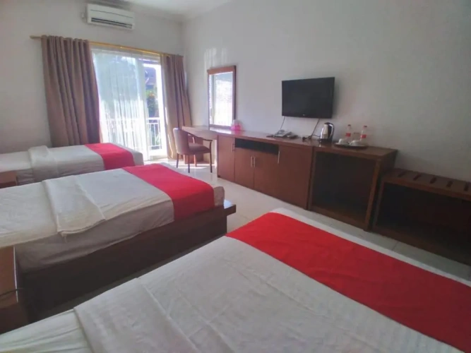 Standard Triple room