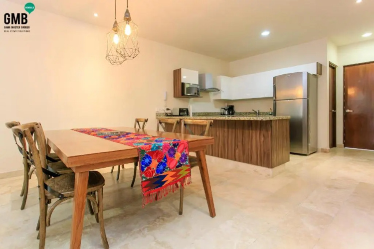 Swim Up Apartment P003