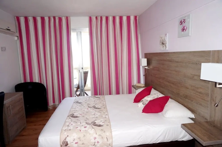 Standard Double room with balcony and with city view