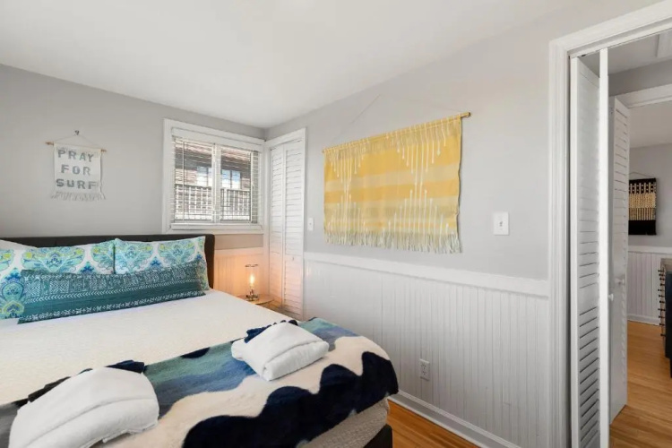 1684 E Ashley - Sol Searcher - 2 Bedrooms