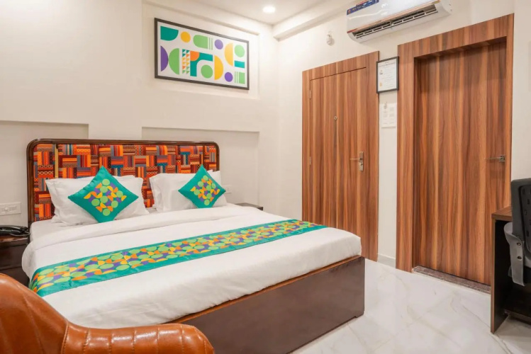 Treebo Parashar Max