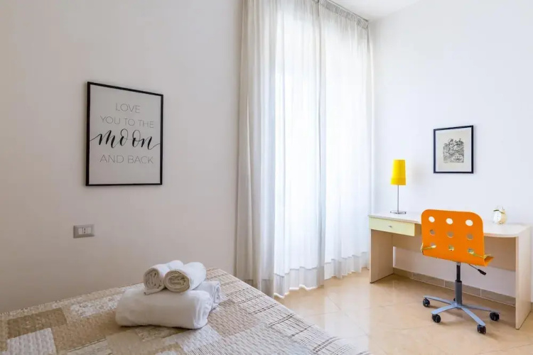 Emanuele III - 4 Bedroom Apartment