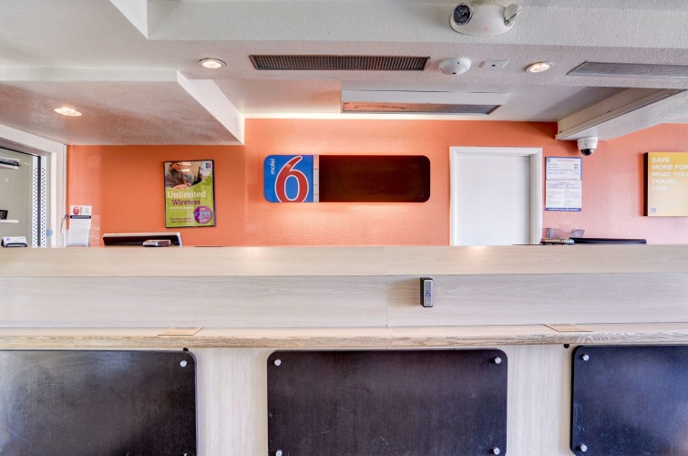 Motel 6 Denver South - South Tech Center photo 15