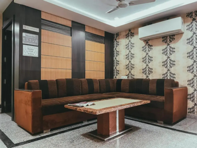 Hotel S L E Residency
