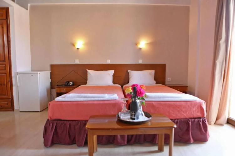 Pasiphae Hotel