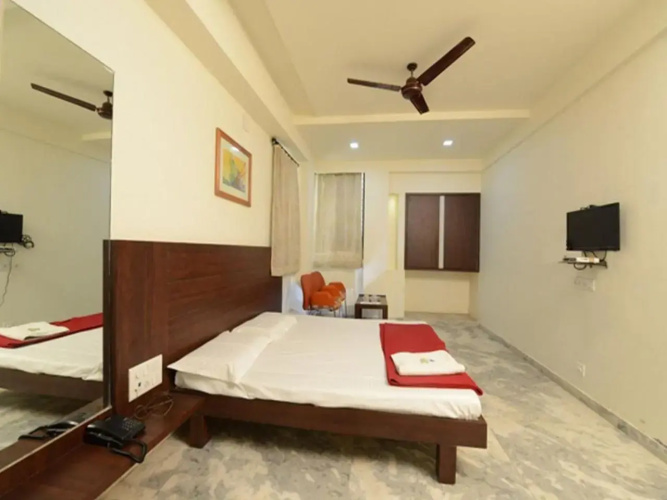 OYO Rooms BBC Tower Sayajigunj