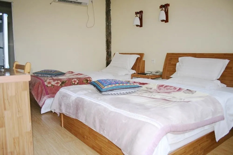 Xiangshuyuan Hostel