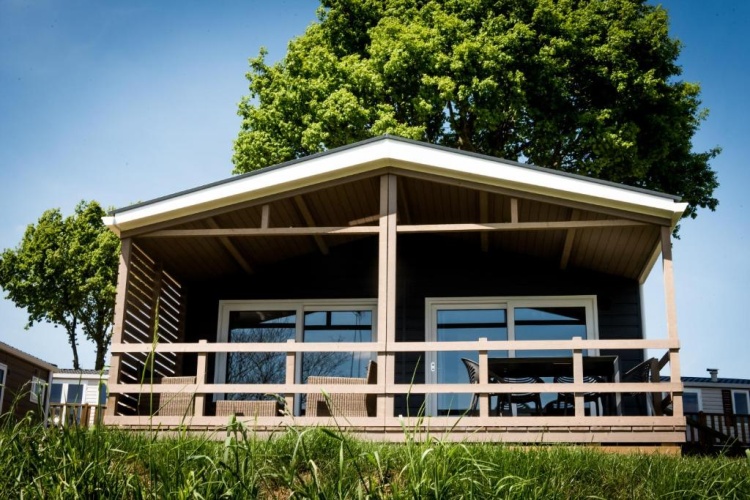 3 Bedrooms Chalet