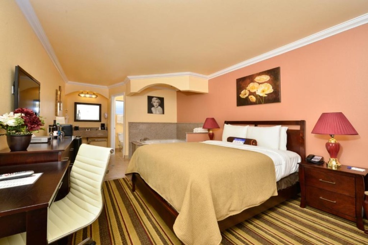 1 Bedroom Double Suite