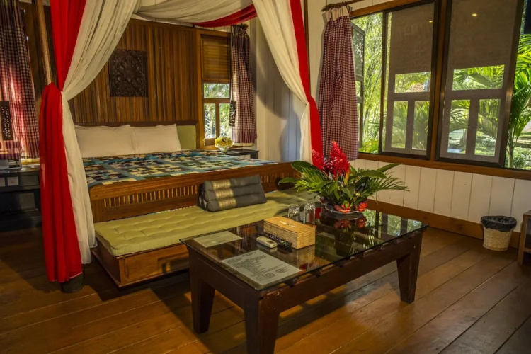 Romduol Island Chalet