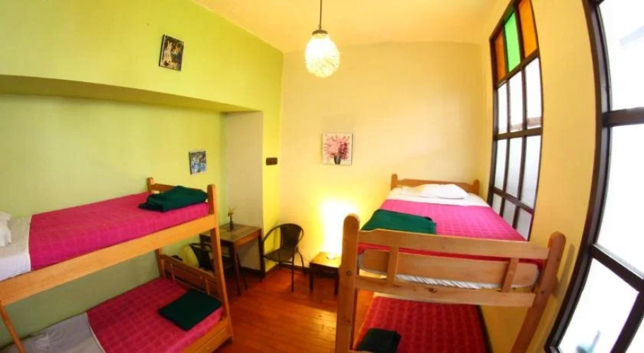 Hostel Caracol