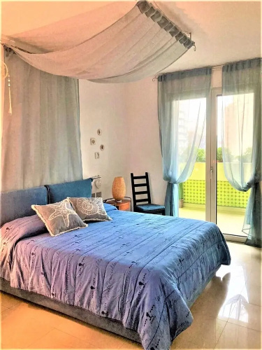 Borsa 1- Bright apartment with balcony