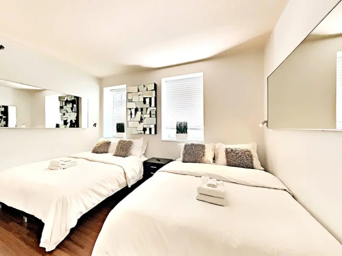 Beachfront 4 Room Ocean Drive Deluxe Suite