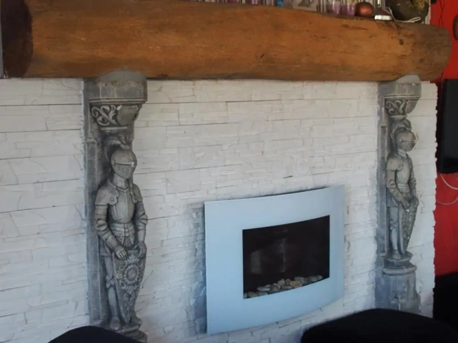 4 Bedrooms Cottage