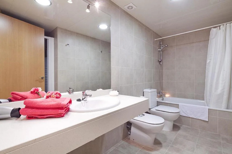Charmsuites Nou Rambla