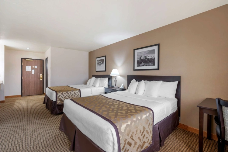 Standard Quadruple room