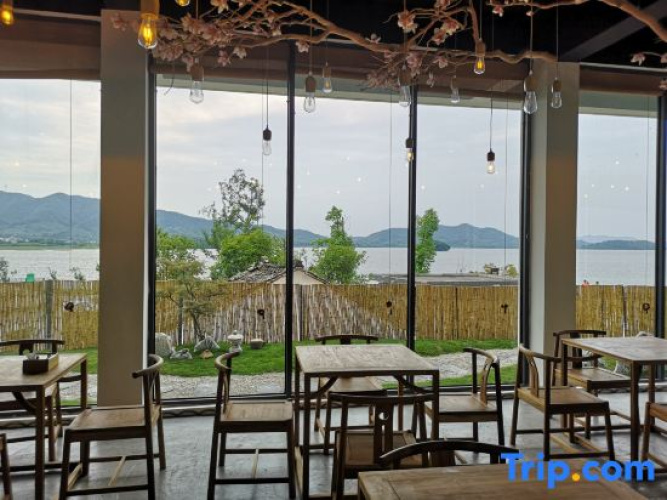 Yuyao hushangyin Inn