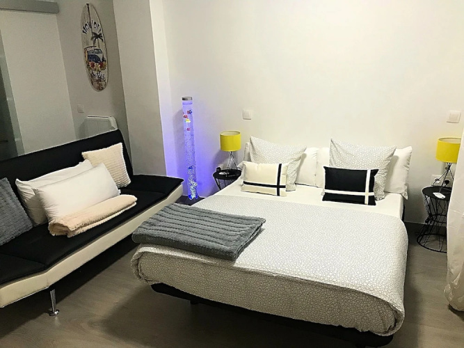 Bravo Murillo Apartment Center