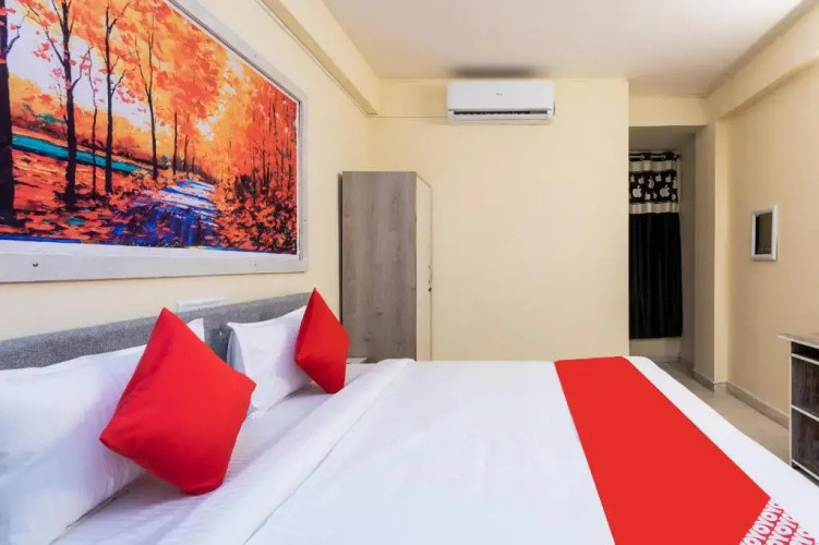 Hotel Kiran Shri By OYO Rooms