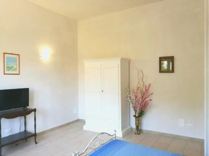 2 Bedrooms Cottage