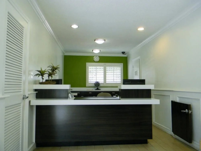 Studio 6 Van Nuys