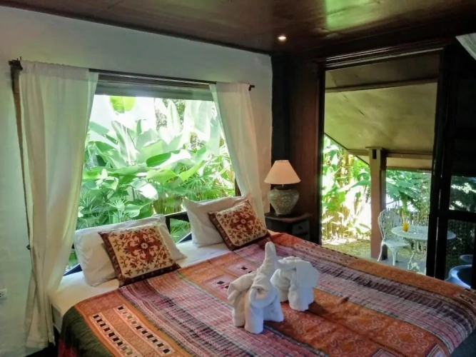 Deluxe Bungalow