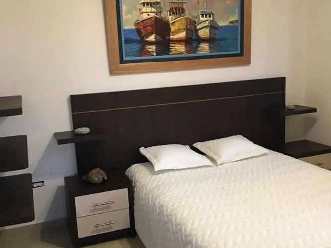 2 Bedrooms Standard Family room with balcony