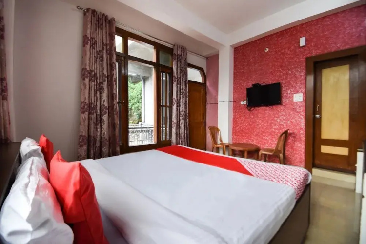 Ayush Home Stay by OYO Rooms