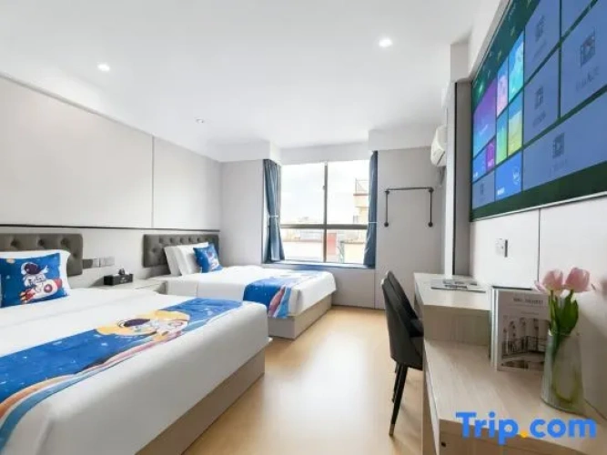 Deluxe Suite
