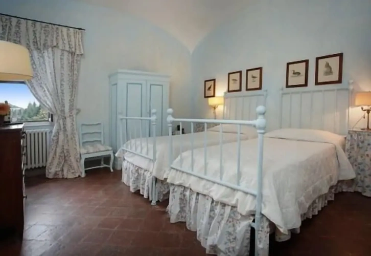 Classic room with garden view