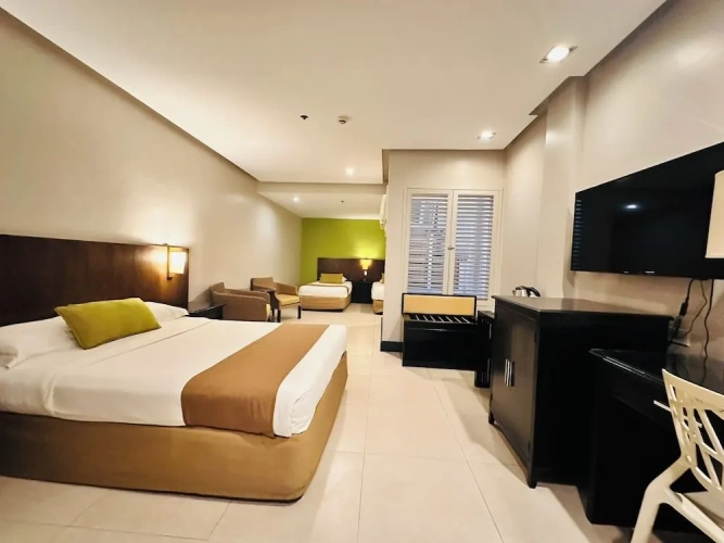 Standard Quadruple Family room with balcony