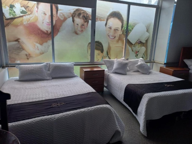 Deluxe Family Suite