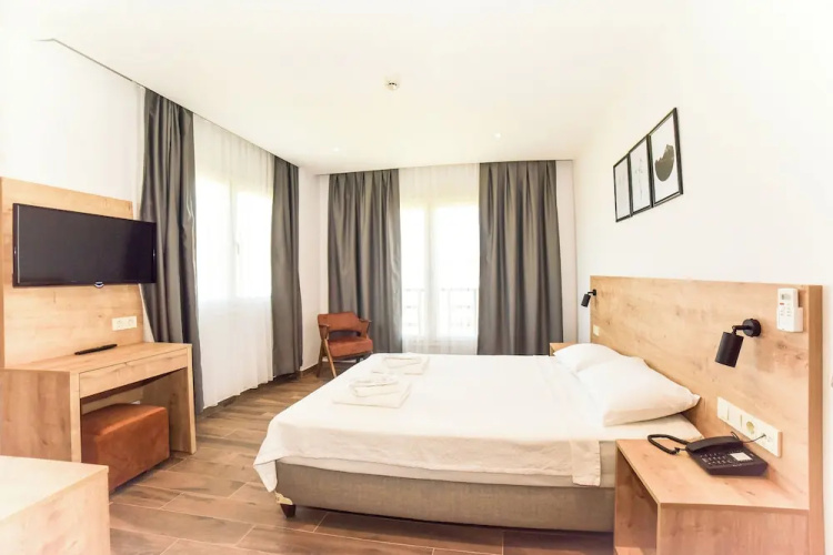Porta Trakis Hotel