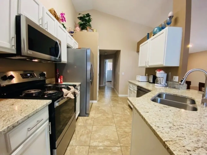 4 Bedrooms Cottage