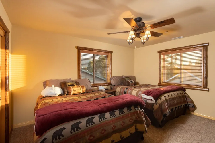 43 - Endless Views 3 Bedroom Home by RedAwning
