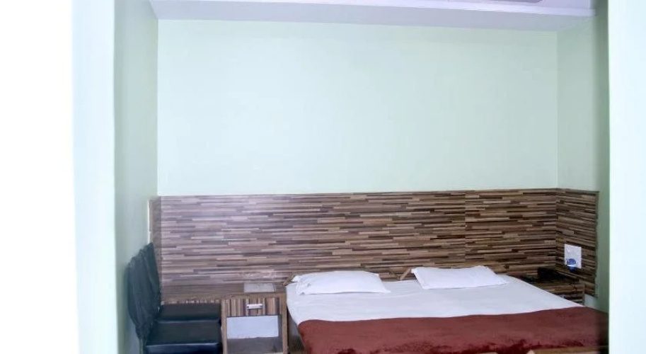 Hotel Gujrat
