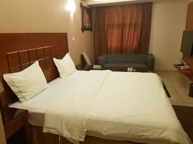 Al Narjes Hotel Suites