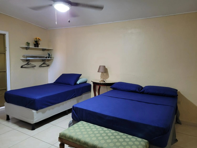 River Merendon Suite.