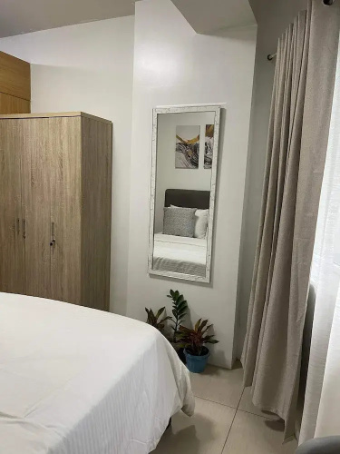 Shell Residences MOA by darpm