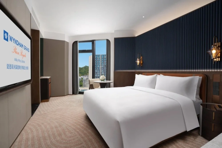 Executive Double room with city view