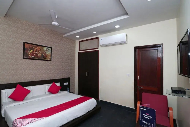 Hotel Moti Dungri Palace