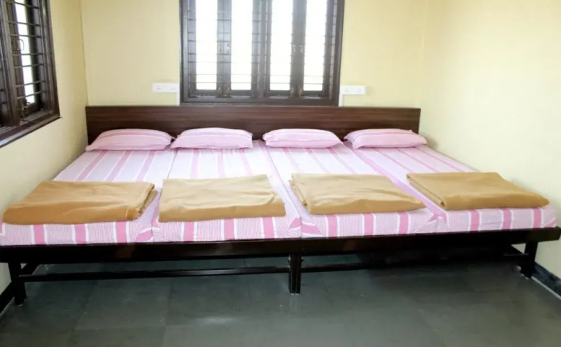 Hotel Yatri Niwas